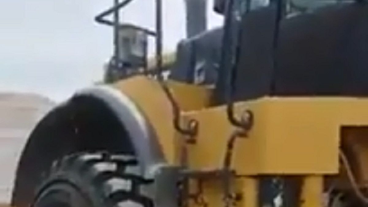 Αλλαγή ελαστικών στη Θήβα